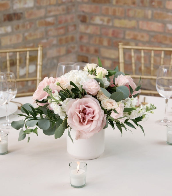 Centerpiece Avant Garde Blush & Ivory - Flowers for Dreams