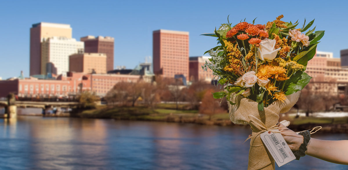 Madison, Wisconsin flower next-day delivery of locally crafted flowers and plants